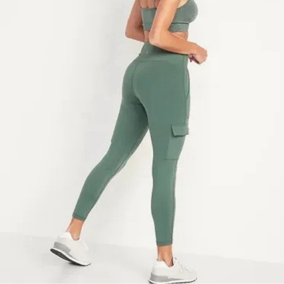 Old Navy Women’s High Rise PowerPress 7/8 Cargo Leggings - Forest Shade, Size S - Picture 9 of 9
